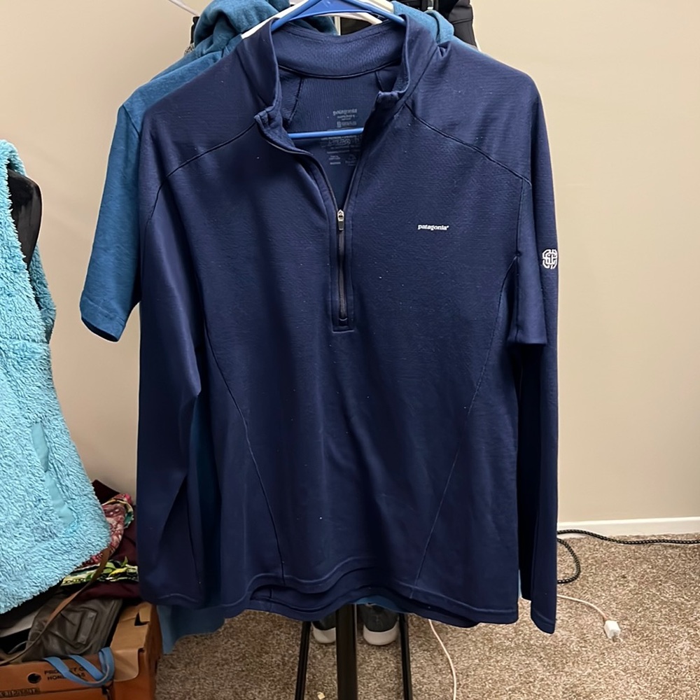 Men’s size medium Patagonia quarters zip